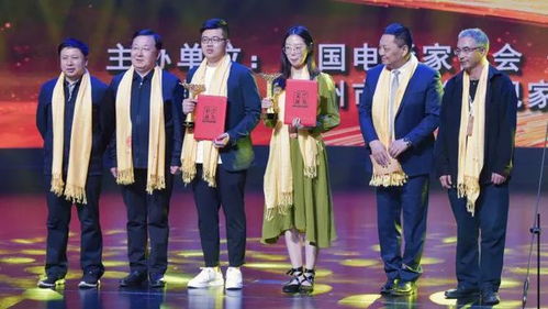 合浦这个后生导演不得了 捧回了最佳电影短片和最佳导演奖