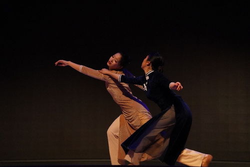 学生艺术团举办 舞动 心动 舞蹈专场活动 流动的艺术 献礼建党百年