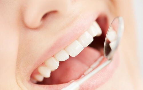 在刷牙时为什么会牙龈出血 这预示着什么呢 不妨一看