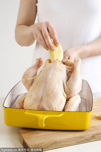 超市买到四条腿的鸡 专家称无危害你敢吃吗 
