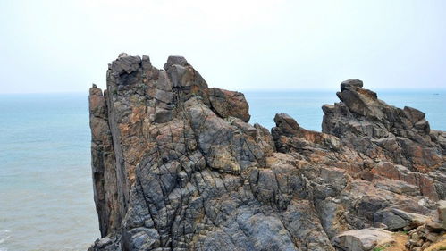 福建有个东海仙境,传说有仙人居住,每年夏天还有罕见金观音奇景