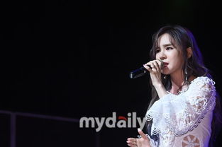 组图 韩女歌手migyo发专辑 雨声 黑白两色展双面魅力 