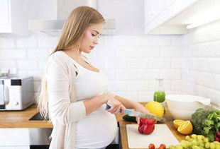 漂亮怀孕女孩 如果孕妈怀的是女孩,会有哪些症状,吃哪些食物可以变漂亮