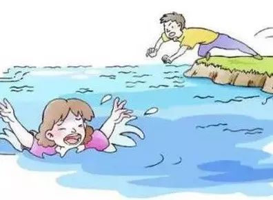 看到小孩落水,济南女子想都没想就跳进去 然而自己还在哺乳期