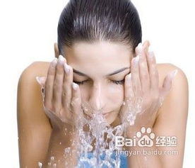 正确的洗脸方法是什么 