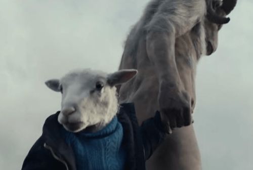 羊崽 既温馨又诡异的猎奇大片,羊头人身的孩子究竟寓意什么