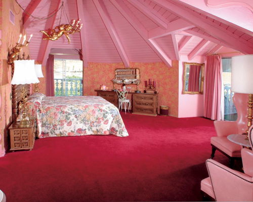 卧室粉色效果图