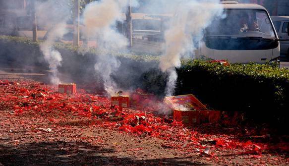 守护 朐城蓝 不燃放烟花爆竹,从我做起