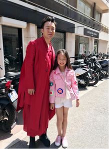 首位登上戛纳电影节的中国童星 尚颖仪法国之行备受追宠 