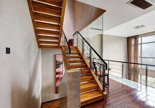 楼梯贴瓷砖用哪种方法