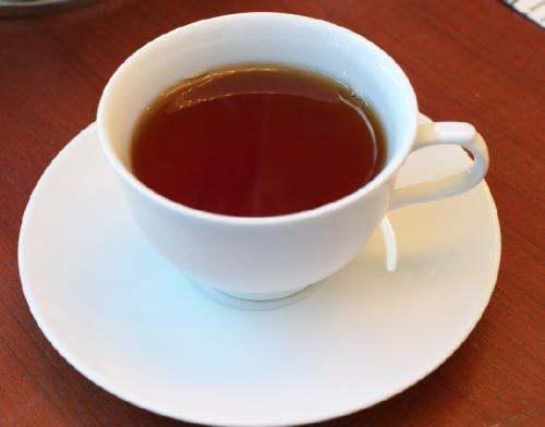 红茶不适合哪些人喝,喝红茶有3个“忌讳”！方法不对很掉价，建议大伙别不当回事