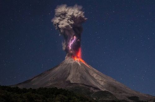为什么有些火山喷发的时候,会带有大量的闪电