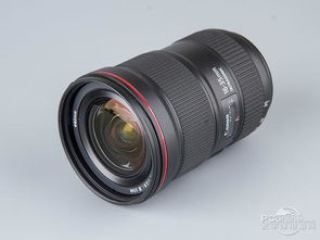 使用佳能16-35mm f2.8 III镜头加装佳能圆形偏光镜出现暗角是怎么回事