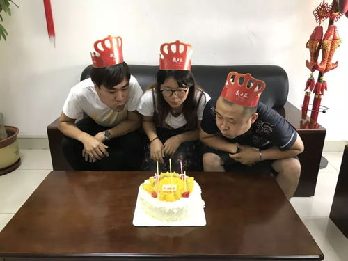 巨蟹宝宝们,生日快乐 