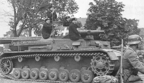 任劳任怨的二战德国 军马 四号坦克