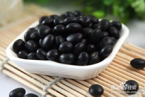 黑豆的功效与作用禁忌 “补药一堆不如黑豆一把”，为什么说黑豆是真正的“养生高手”？ 