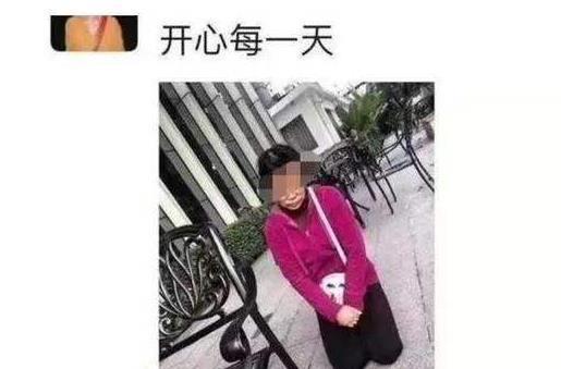 亲妈给9岁儿子下跪1小时,苦苦哀求,儿子拍照发朋友圈 好开心