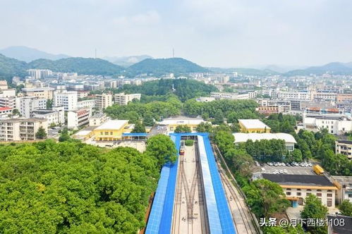 它曾被称为湖南第一壮县,其地析置出两地级市和一县级市十分罕见