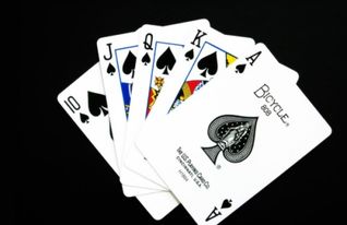 扑克牌的同花顺的详细玩法与规则?有哪个可以告诉我啊?