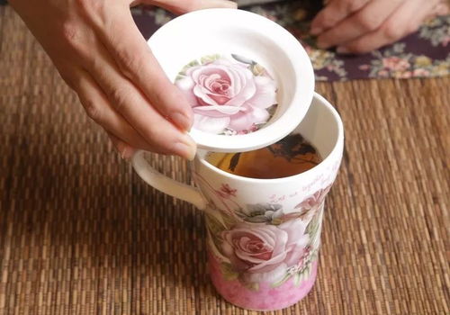 想自制好喝红茶饮品 先学会基础泡茶法