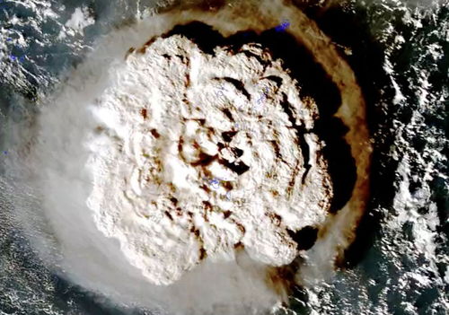 世界三大气象卫星对汤加火山成像,为何我们歪得很 与星下点有关