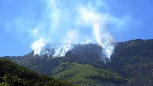 山东最奇怪的山,山下点火山上冒烟,郭沫若 下面有千年大工程 