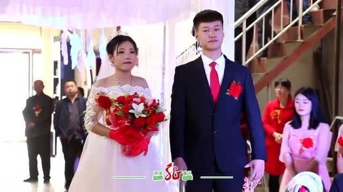 江西一对大三情侣,恋爱2年奉子成婚,正月就把婚礼办了 