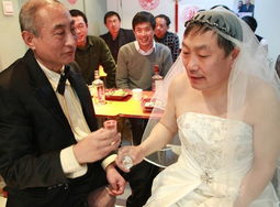 2名老年男同北京完婚 希望全世界 祝福我们 