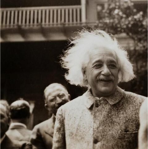 爱因斯坦 天才科学家谈人生的最高目的