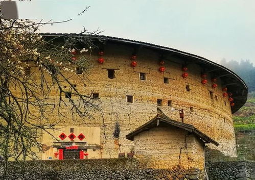 漳州 土楼风光, 东歪西斜 700年的裕昌楼