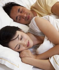 夫妻之间最般配的睡姿是什么？