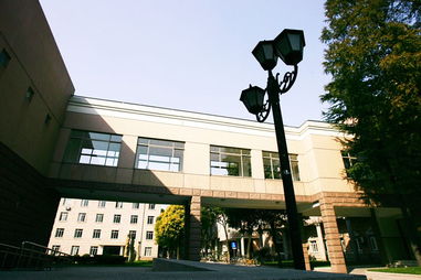 上海财经大学商学院 