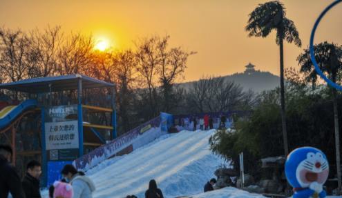 冬游济南 冬季遛娃宝地 快来济南这些家门口的冰雪乐园玩转冬天