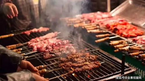 重燃战火 超大屏幕 饕餮美食 啤酒畅饮 金寨华陈古红色美食城等你上座