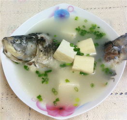 鲫鱼豆腐汤怎么做孕妇能吃吗,奶白鲫鱼豆腐汤炖多长时间是寒性的嘛