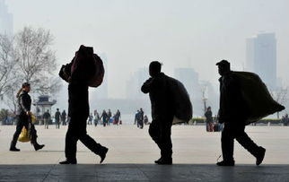 港媒关注农民工 尽管在北京生活不容易还是不想回农村