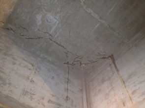地下室顶板裂缝原因是什么 
