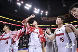 CBA篮球队哪个队服是蓝色的 CBA广东宏远队人员名单