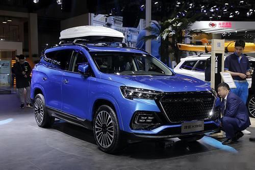 国产都市大7座SUV,双12.3英寸贯穿屏,1.6T榨出197马力不到12万