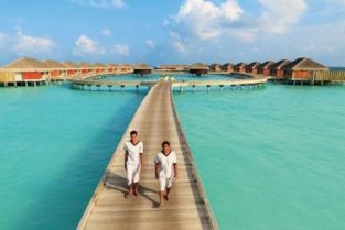 商业岛娱乐岛马尔代夫海滩度假的理想去处