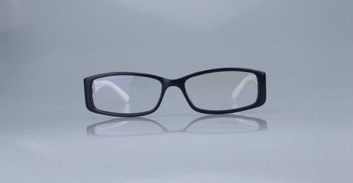杭州配眼镜,在选择镜片 镜框和验光时的注意事项