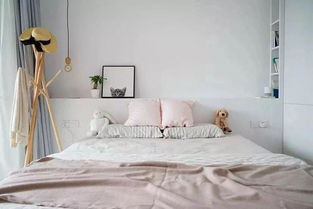 卧室床头做收纳也不错,多种方案可以选,实用的同时还显得有创意