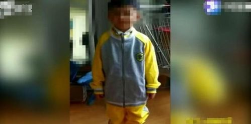 因孩子校服太大不合身,遭家长抱怨投诉,学校 要穿3年的