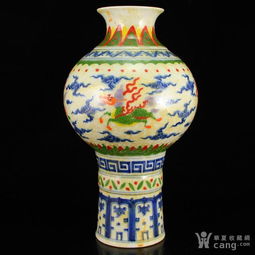 明代吴瓷花瓶