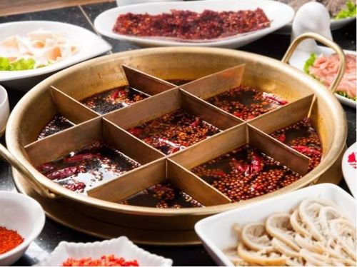 权威专家建议多吃重庆火锅 为什么有些外地人都喜欢到重庆吃一顿火锅