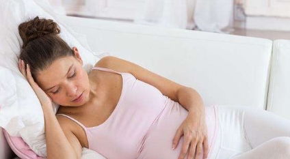 怀孕期间,妈妈该用什么姿势睡觉 分阶段,不只是左侧卧