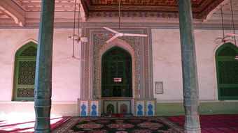 到了喀什才算到了新疆,来到喀什,就不能不去艾提尕尔清真寺