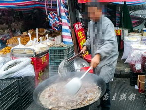 清晨走进广西玉林的菜市场,里面还有专门售卖新鲜狗肉的摊位 