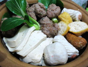 肉丸什锦火锅的做法 营养均衡的肉丸什锦火锅 肉丸什锦火锅怎么做 西马栀子的菜谱 