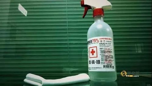 居家用酒精消毒好还是用84消毒好(家居消毒用84还是医用酒精)